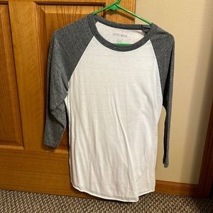 BRAND NEW: Departwest Men’s baseball T-shirt - Medium